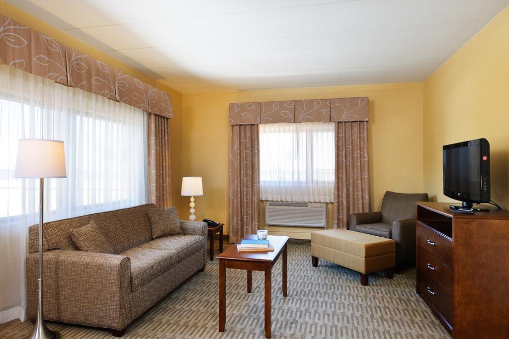 Holiday Inn Express Philadelphia Airport By Ihg Есингтън Екстериор снимка