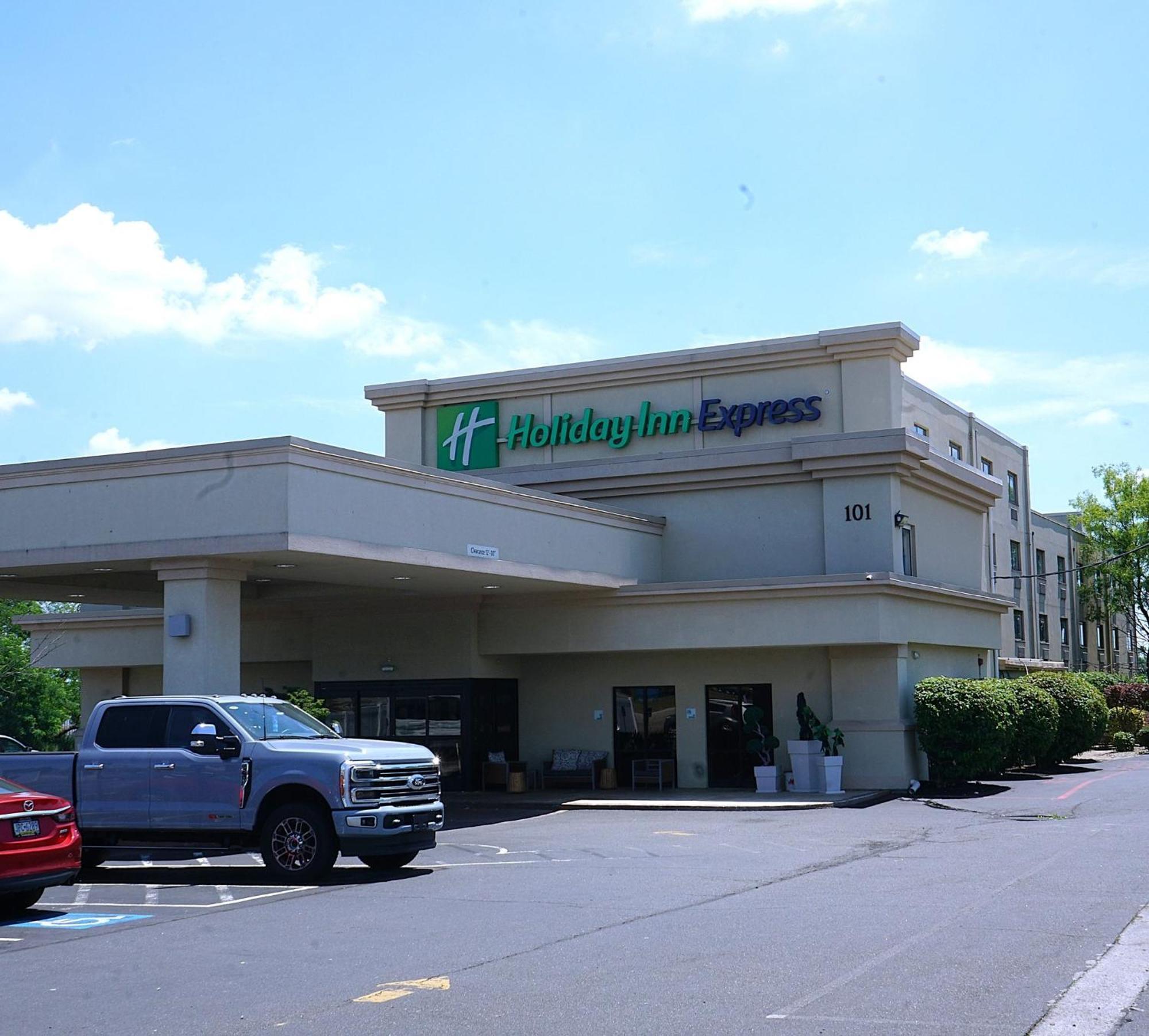 Holiday Inn Express Philadelphia Airport By Ihg Есингтън Екстериор снимка